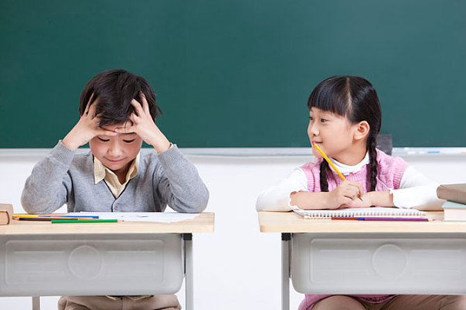 O-Level课窝考试服务|三个小妙招教你听到英语听力重点